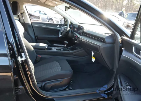 2025 Kia K5 Lxs из США, поврежденный, VIN KNAG24J7XS5391611